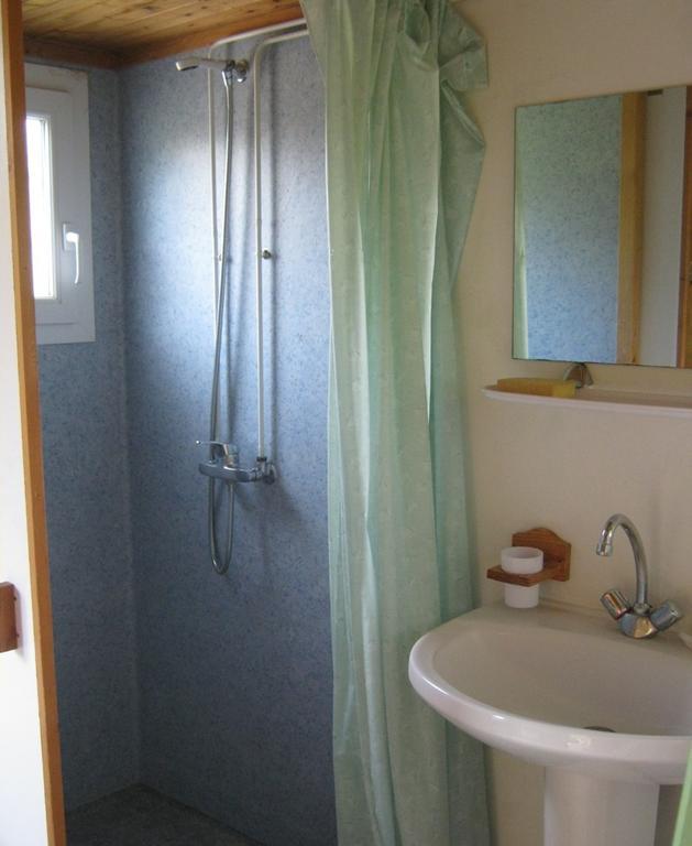 Village-Chalets Le Ru Du Pre Deux Rivieres Kamer foto