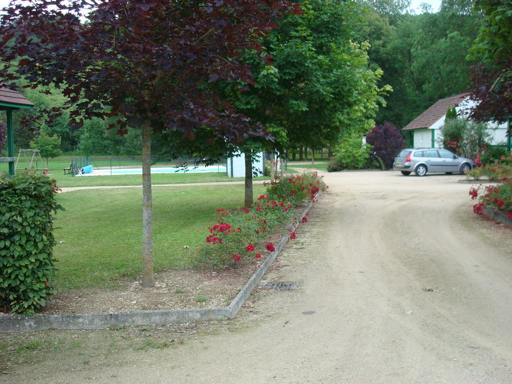 Village-Chalets Le Ru Du Pre Deux Rivieres Kamer foto