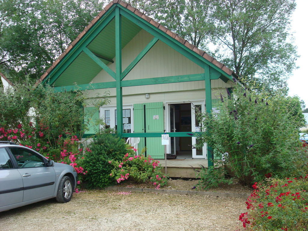 Village-Chalets Le Ru Du Pre Deux Rivieres Kamer foto