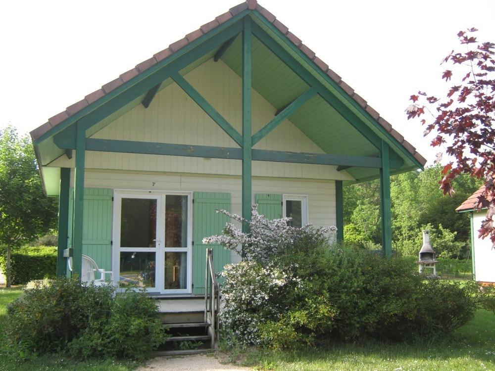 Village-Chalets Le Ru Du Pre Deux Rivieres Buitenkant foto